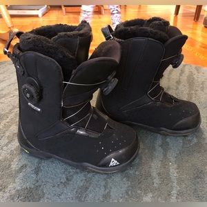 K2 Contour DB Snowboarding Boots - Women's 8, Very Good Condition, BOA closure